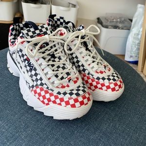 FILA sneakers!
